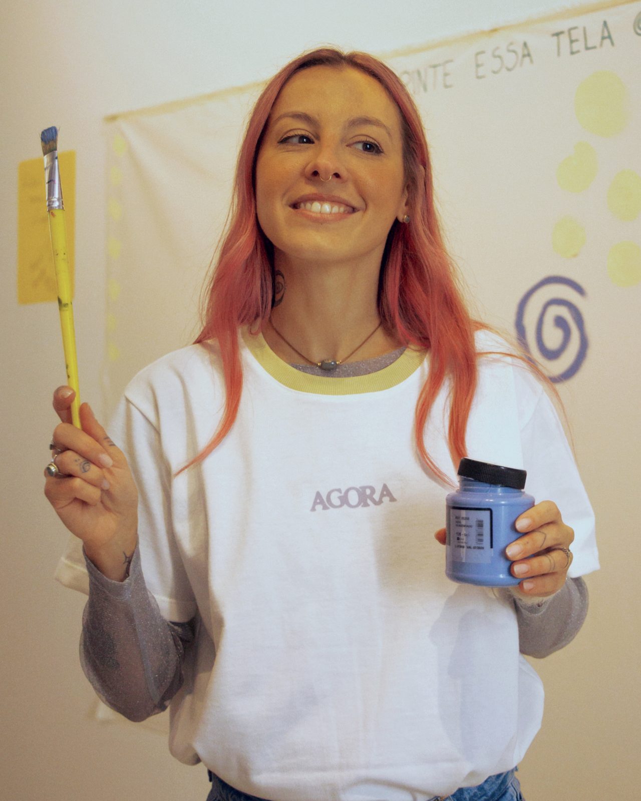 Camiseta agora na aula de pintura